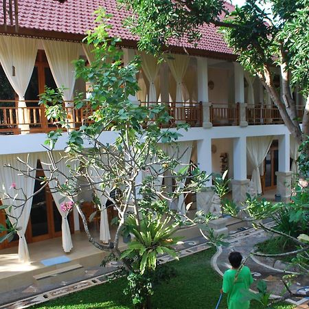 Villa Jakaranda And Villa Marakuya Lovina  Room photo